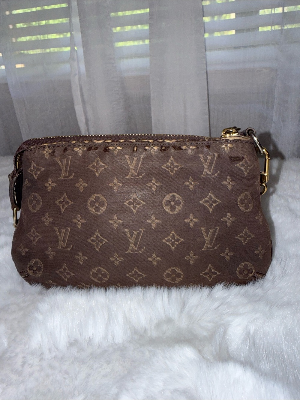 Louis Vuitton Brown Monogram Canvas Mini Lin Pochette with Chain Wristlet - Picture 2 of 15